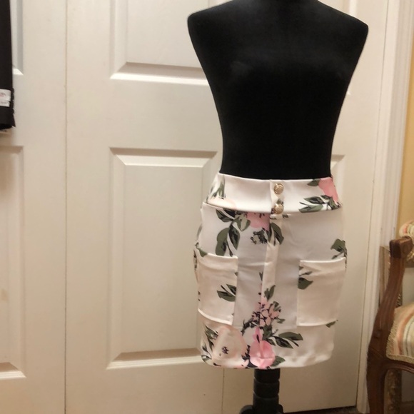 Skirt - Picture 5 of 12
